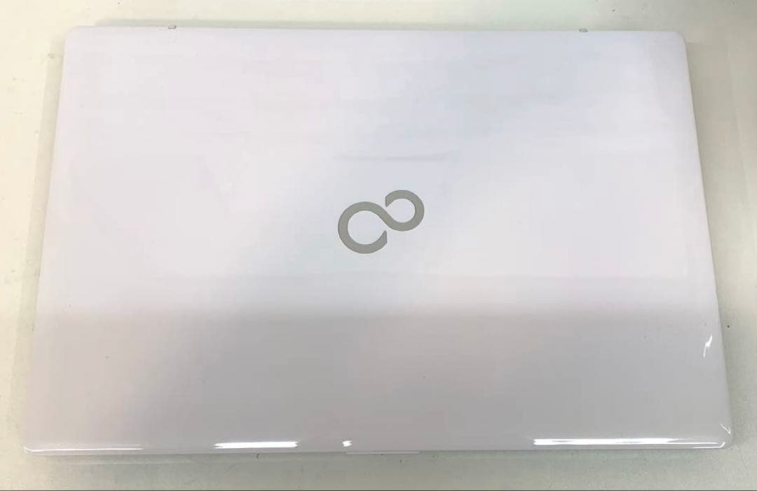 Windows Notebook Body 596 Fujitsu 8Gb Ssd240Gb Office