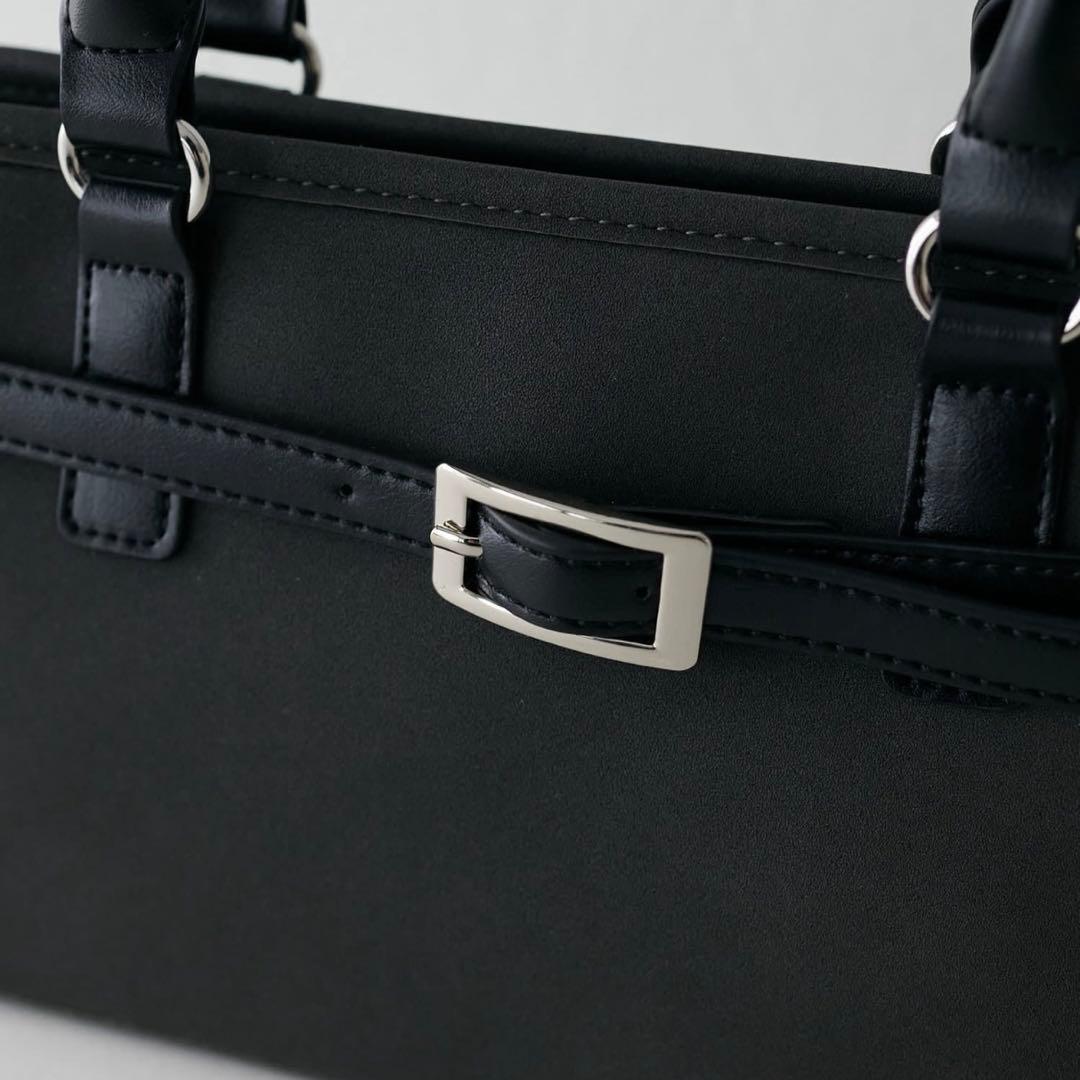 Discoat Handbags