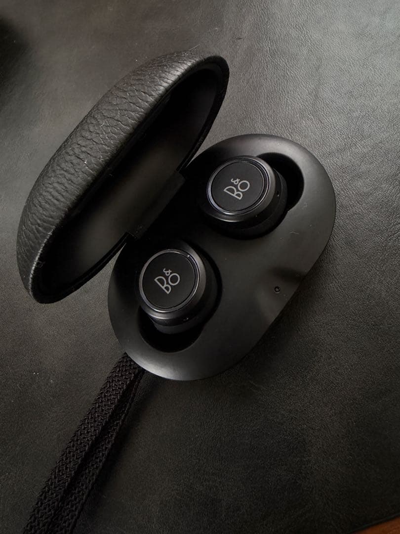 Bang Olufsen Wireless Earphones E8