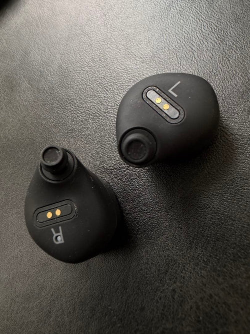 Bang Olufsen Wireless Earphones E8