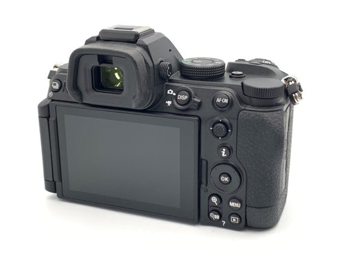 Nikon Mirrorless Interchangeable Lips Z5Ii