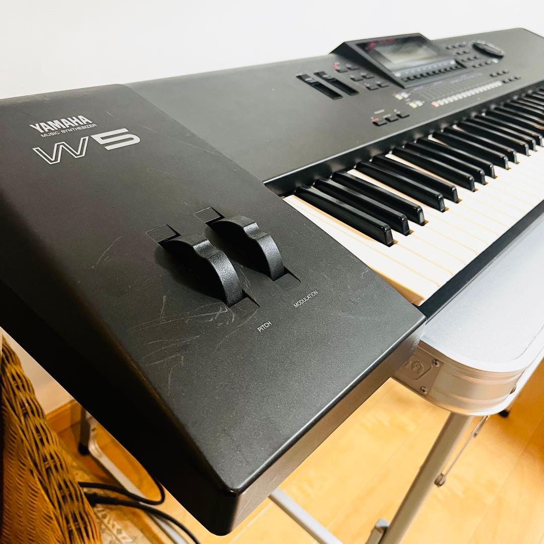 Yamaha Analog Synthesizer W5 76