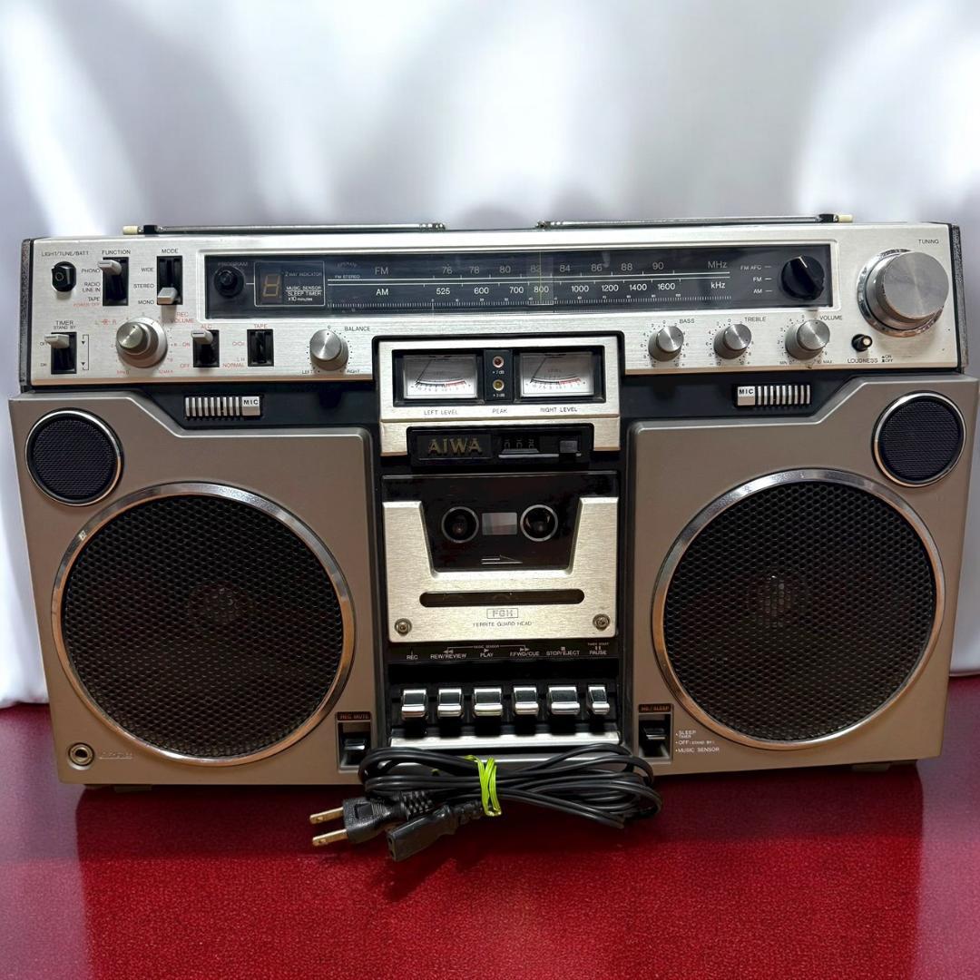 Aiwa Radio And Boombox Cs-80 Fm Am