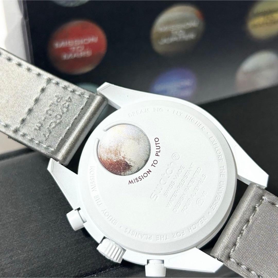 Omega Quartz Watches White, Red