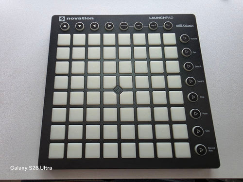 Midi Keyboards Pads Novation Launchpad Mk2