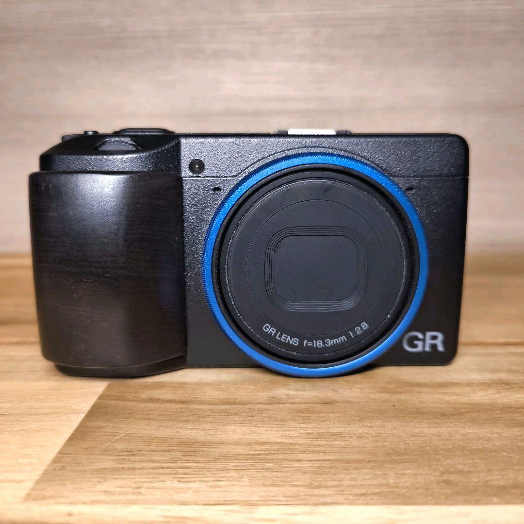 Ricoh Compact Digital Cameras Griii