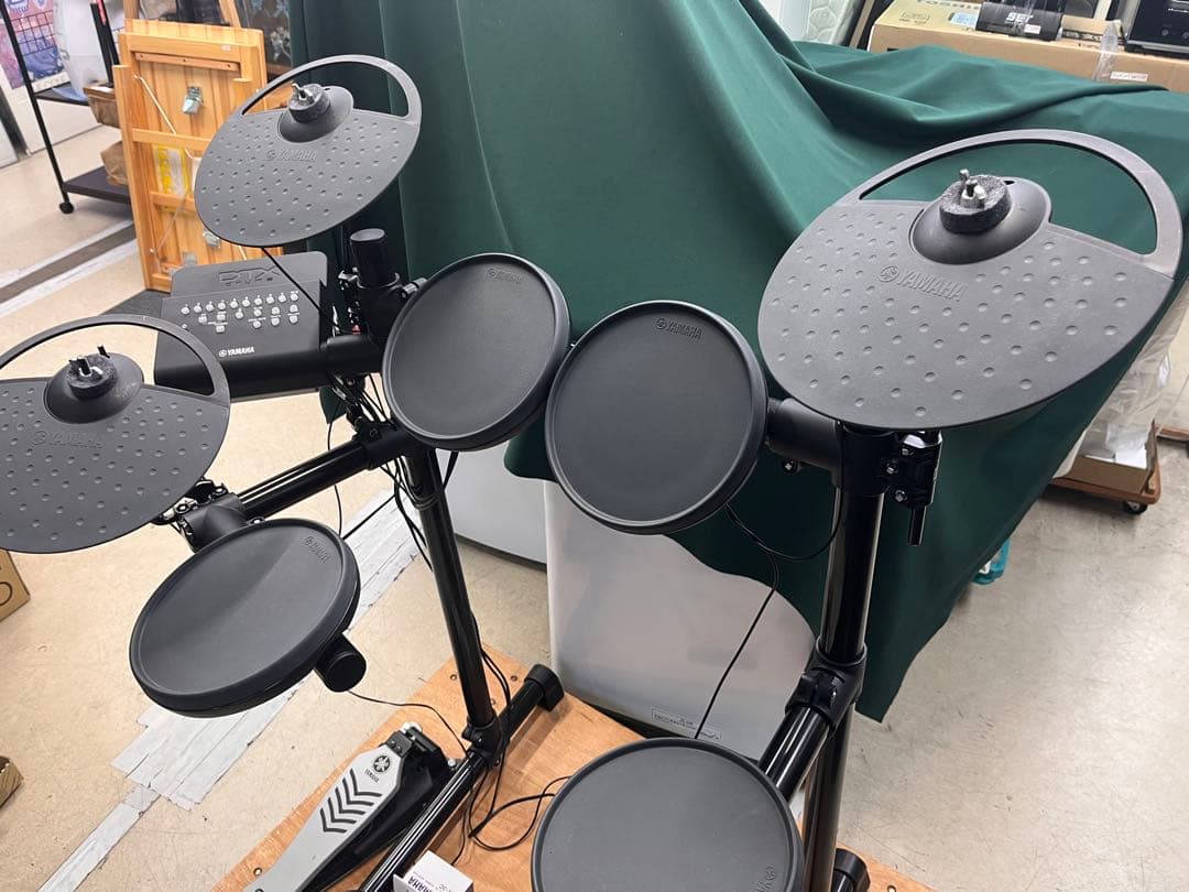 Roland Electronic Drum Yamaha Dtx