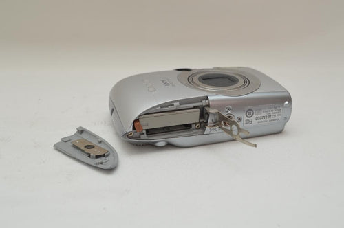 Canon Compact Digital Cameras Canono Ixy 820 Is Pc1266