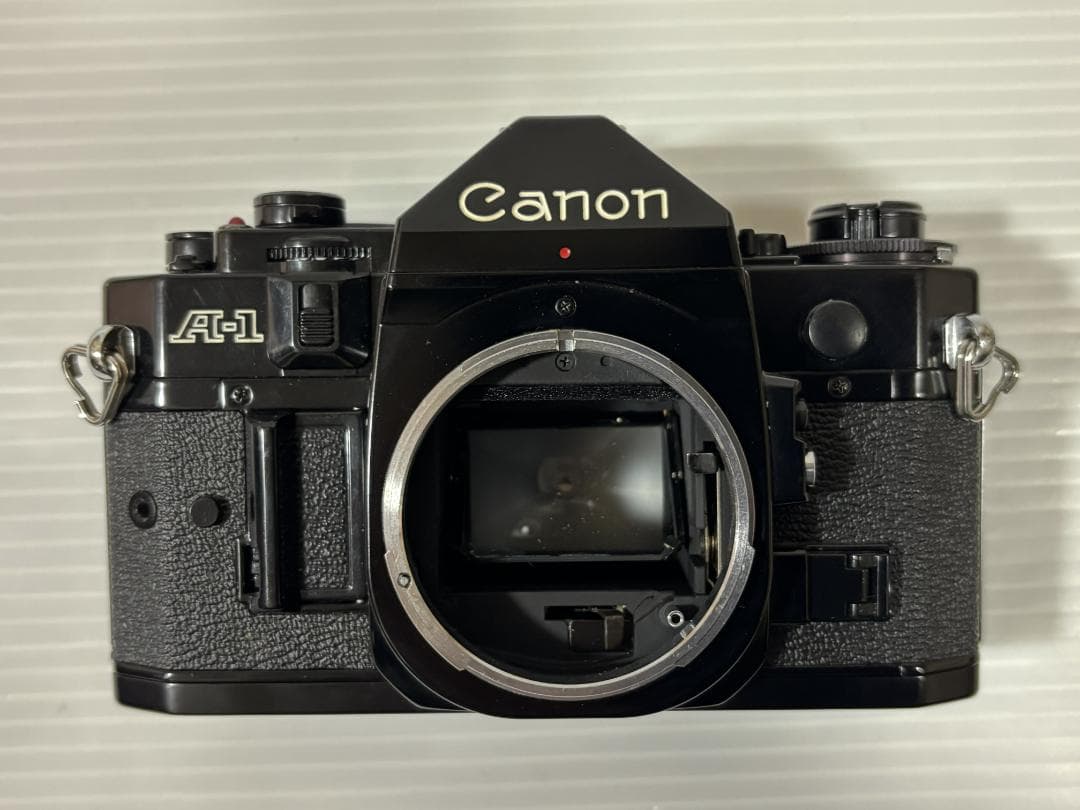 Canon Slr Camera (Film) A-1 1 Ma