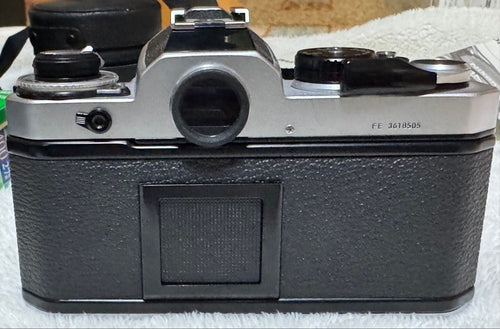 Nikon Slr Camera (Film) Fe