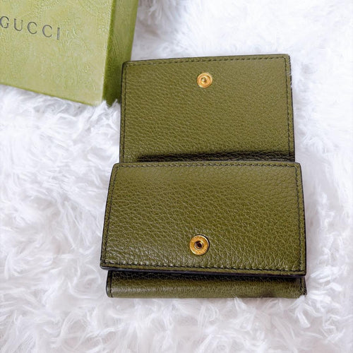 Gucci Trifold Wallets 3