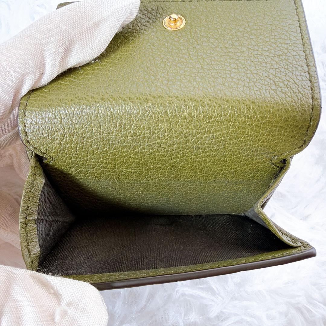 Gucci Trifold Wallets 3