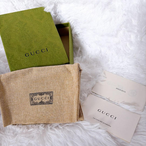 Gucci Trifold Wallets 3