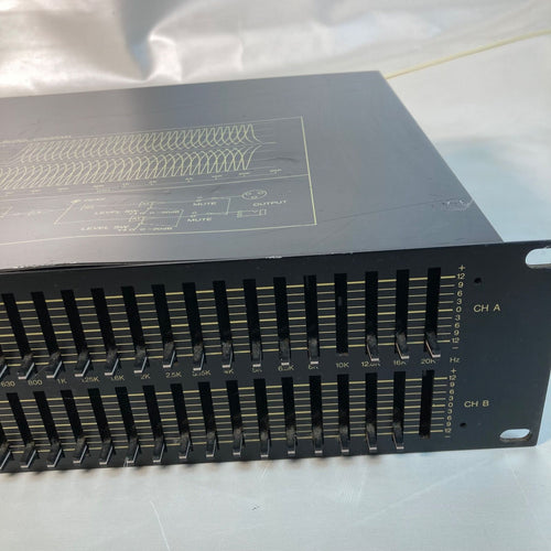 Equalizer Yamaha Graphic Model Q2031