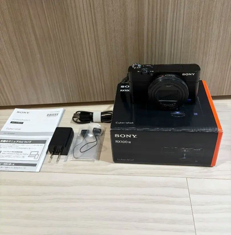 Sony Compact Digital Cameras Cyber-Shot Dsc-Rx100M7