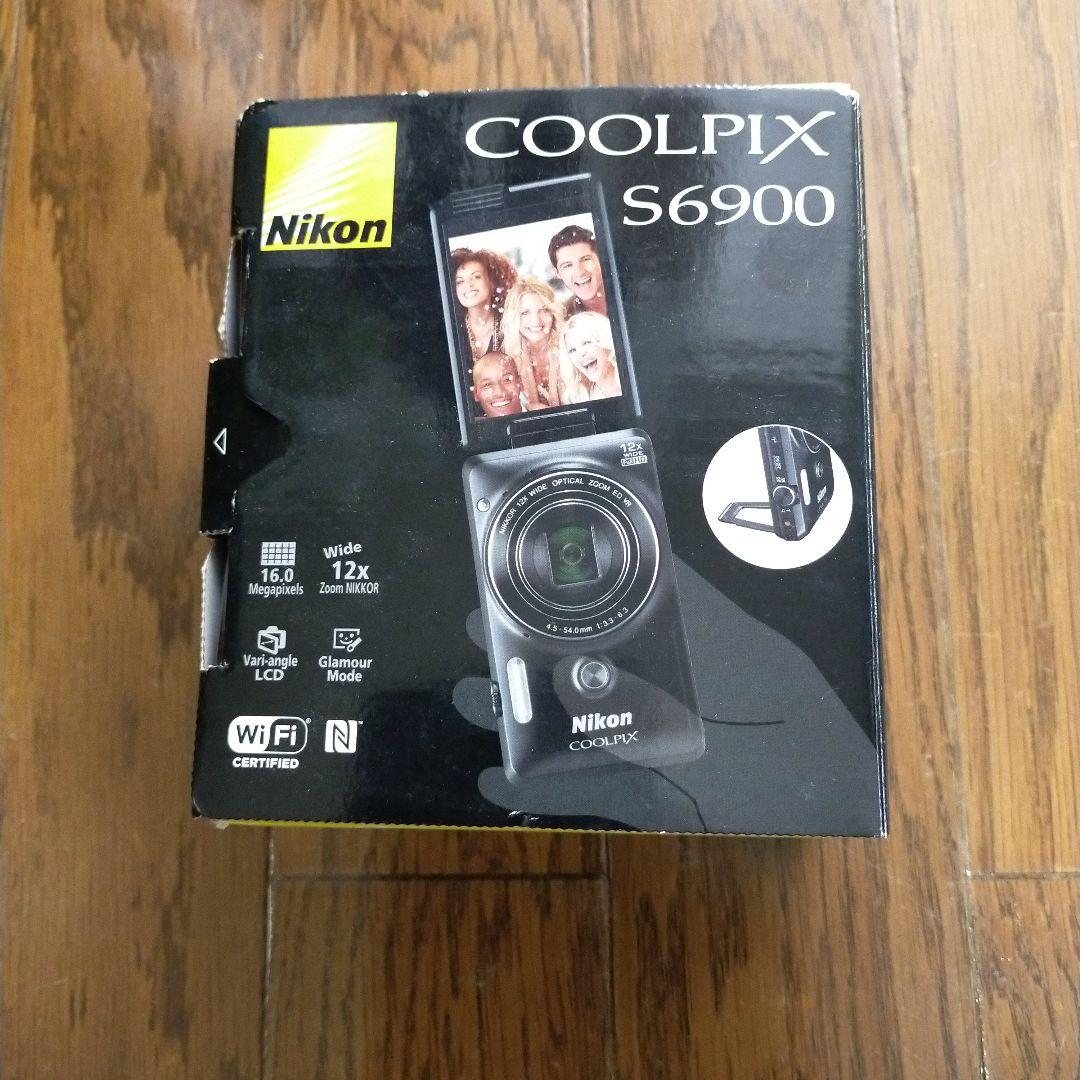 Nikon Compact Digital Camera Coolpix S6900