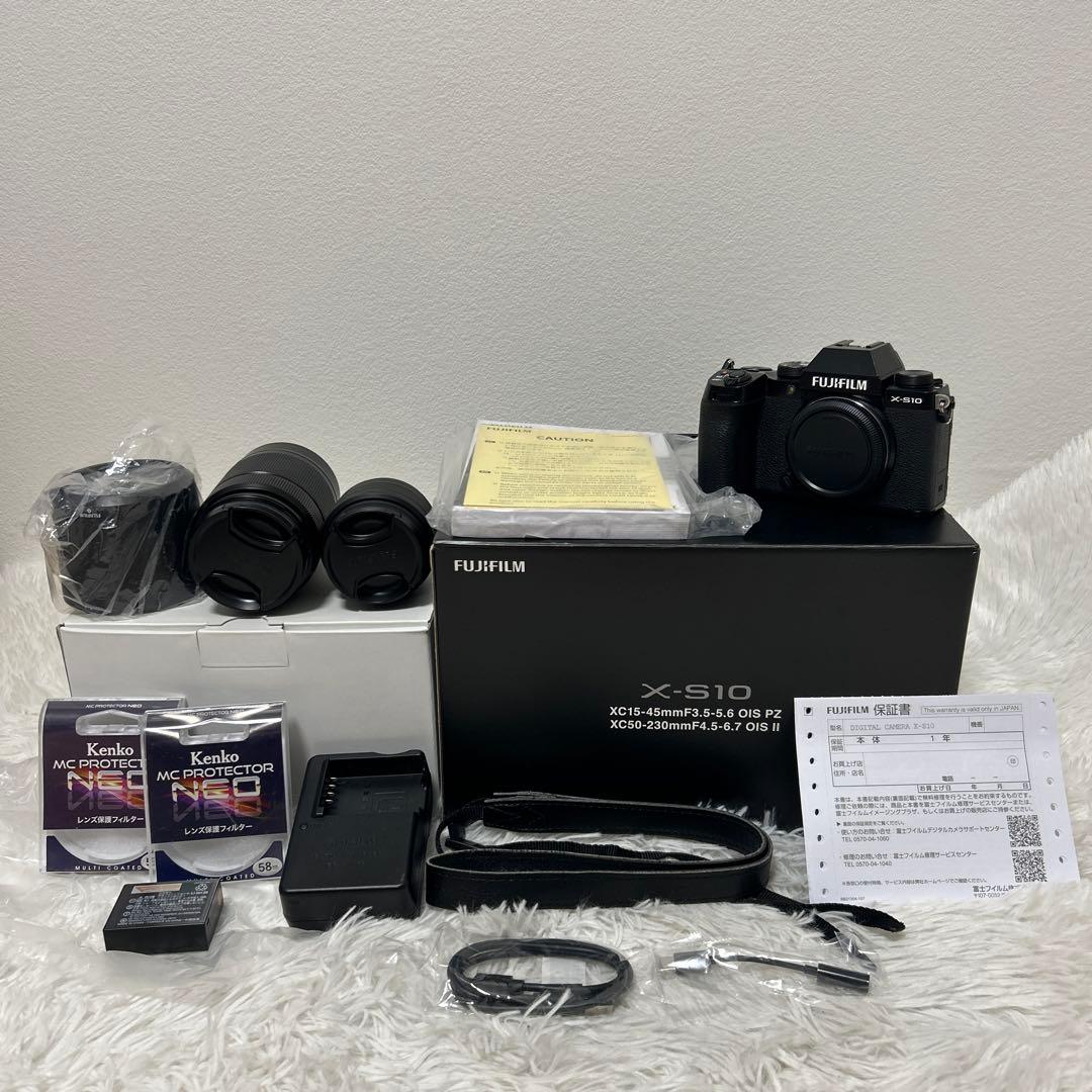 Fujifilm Mirrorless Interchangeable Lens Cameras X-S10