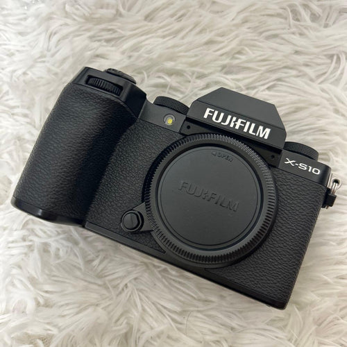 Fujifilm Mirrorless Interchangeable Lens Cameras X-S10