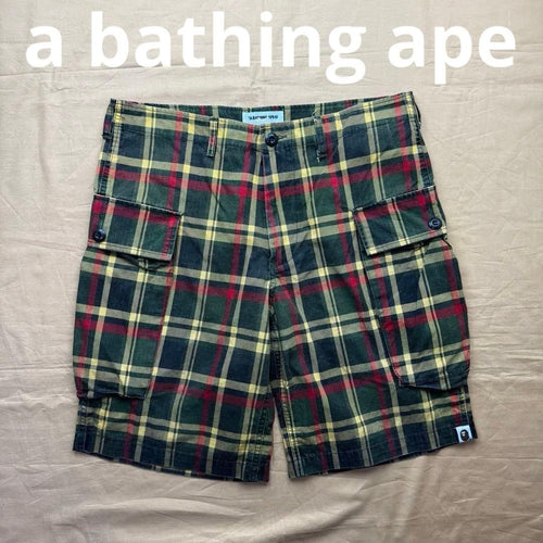 Een badende aap short-bermuda
