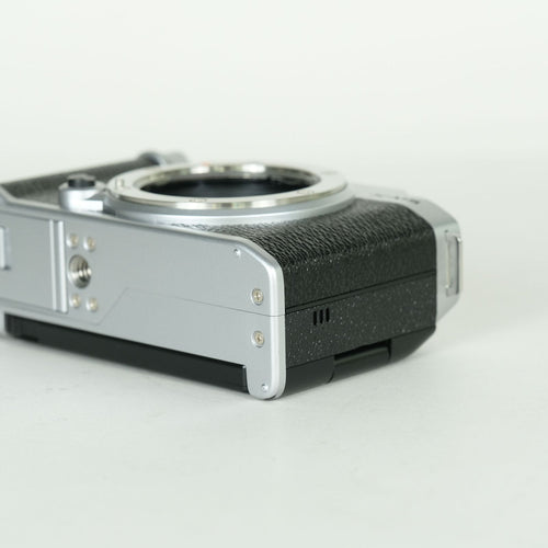 Fujifilm Mirrorless Interchangeable Lips 3,800 X-M5 X