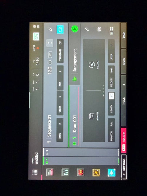 Akai Professional Samplers Mpc Live