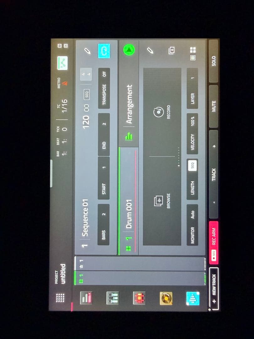 Akai Professional Samplers Mpc Live
