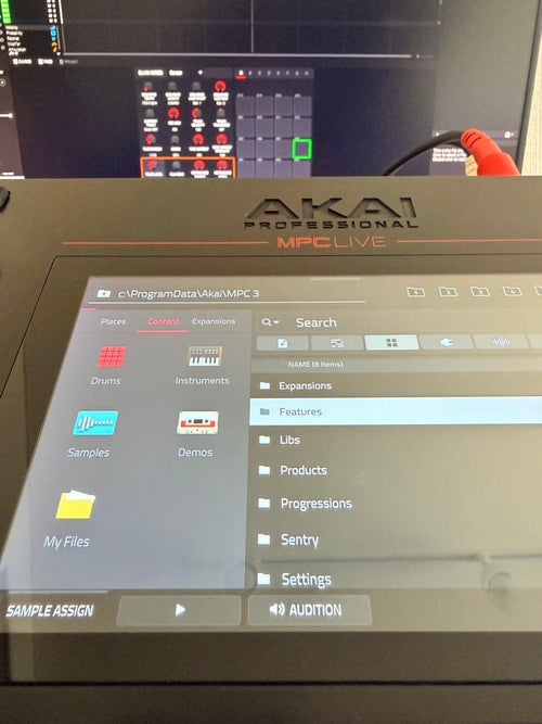 Akai Professional Samplers Mpc Live
