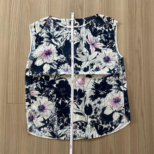 Tomorrowland Sleeveless 3