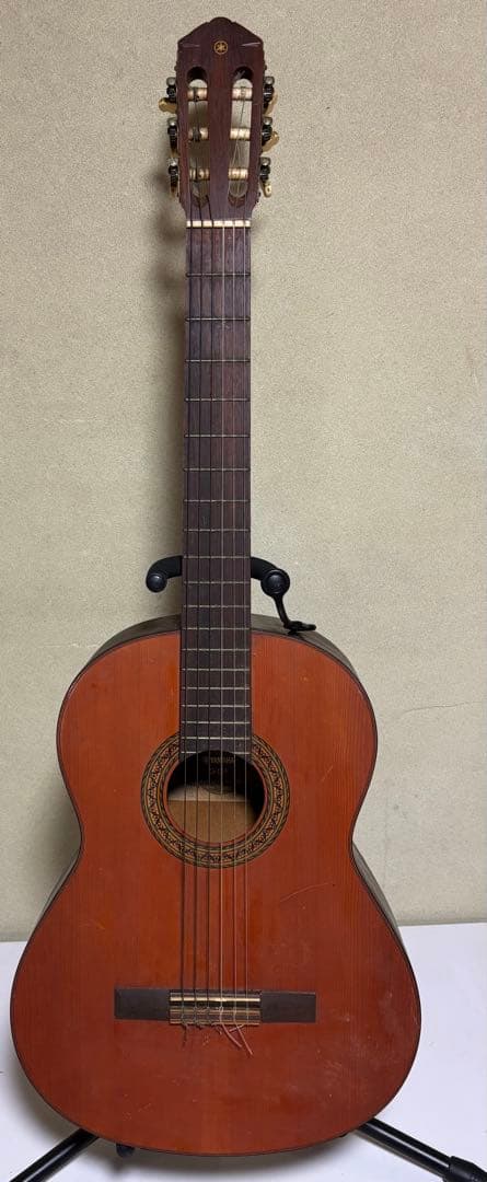 Yamaha Classical Guitars G-120