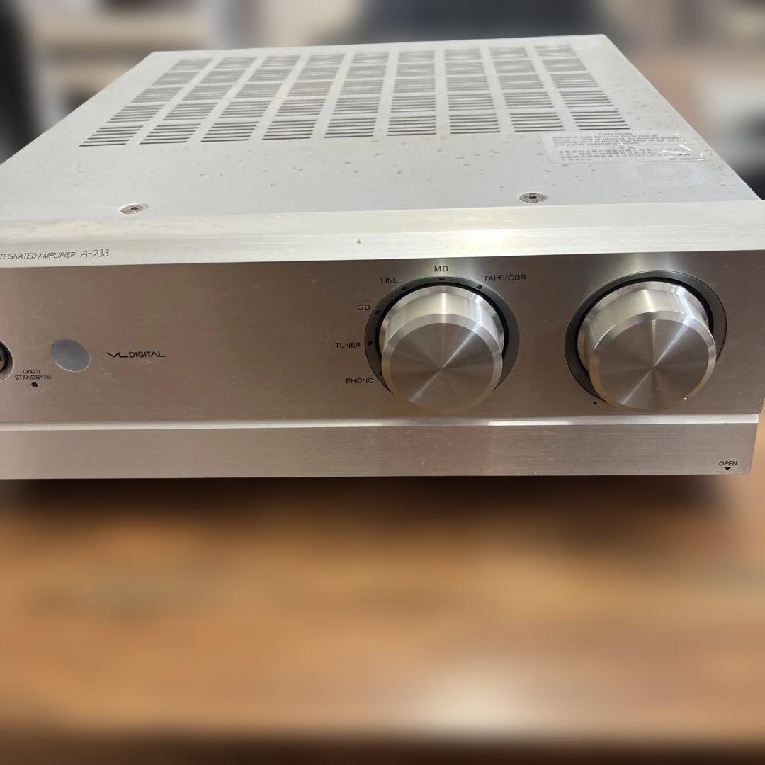 Onkyo Integrated Amplifiers A-933