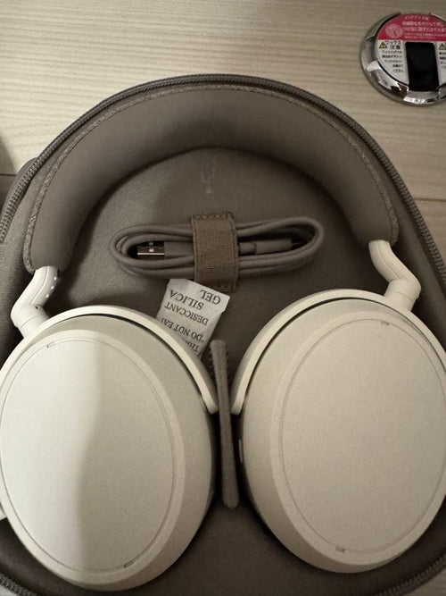Sennheiser Wireless Headphones Momentum 4
