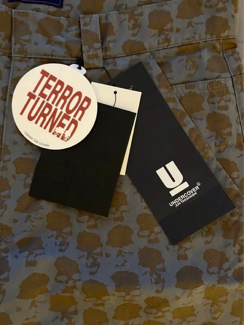 Undercover Shorts Bermuda 1