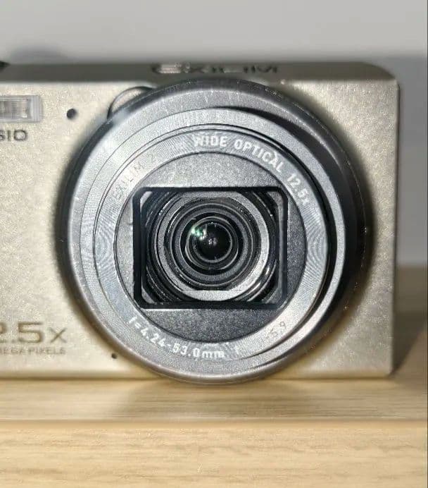 Casio Compact Digital Camera Exilim Ex-Zs150