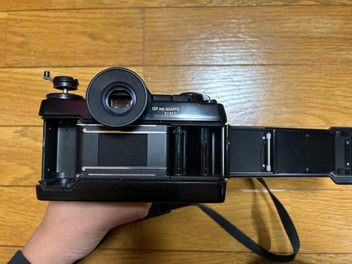 Contax Slr Camera (Film) 137Md Quartz 01007