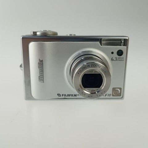 Fujifilm Compact Digital Camera Finepix F10 Silver