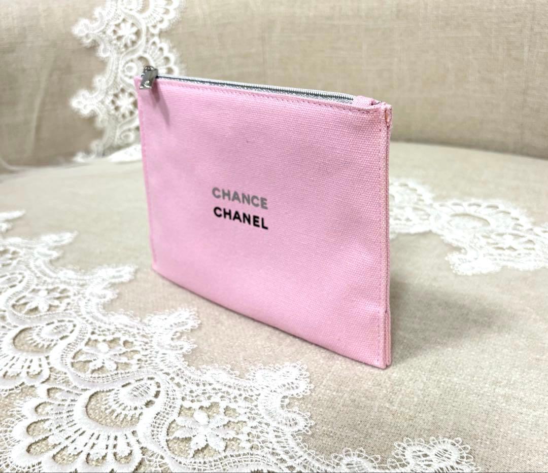 Chanel Mirrors Hand