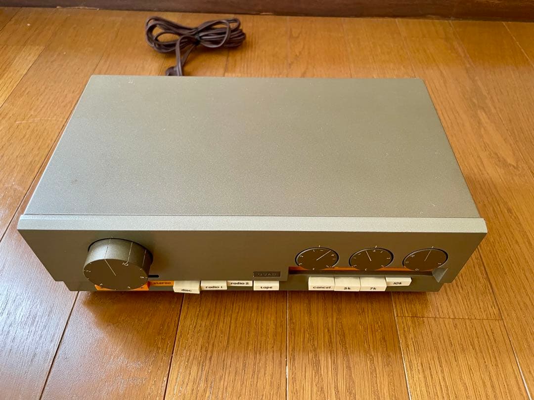 Luxman Preamplifiers Quad33