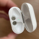 Apple Airpods A2032 2