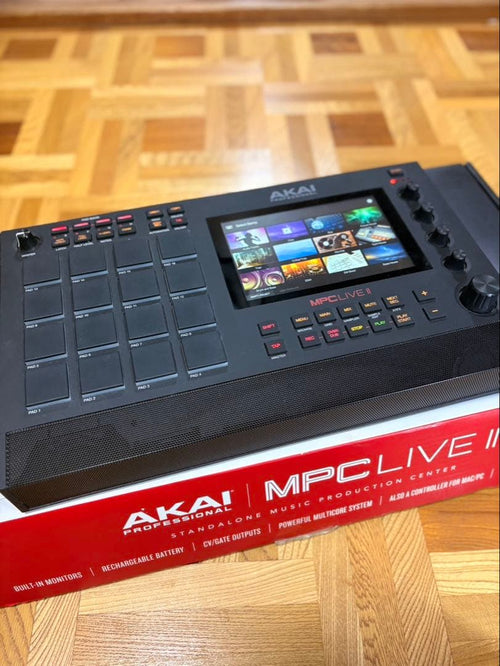 Akai Professional Expansion Pads, Samplers Effects Units Mpc Live Ii