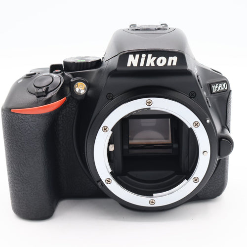 Nikon Digital Slr D5600 D5600Wzbk #260612_2007684
