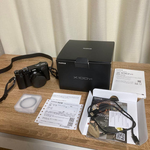 Fujifilm Compact Digital Cameras X100Vi