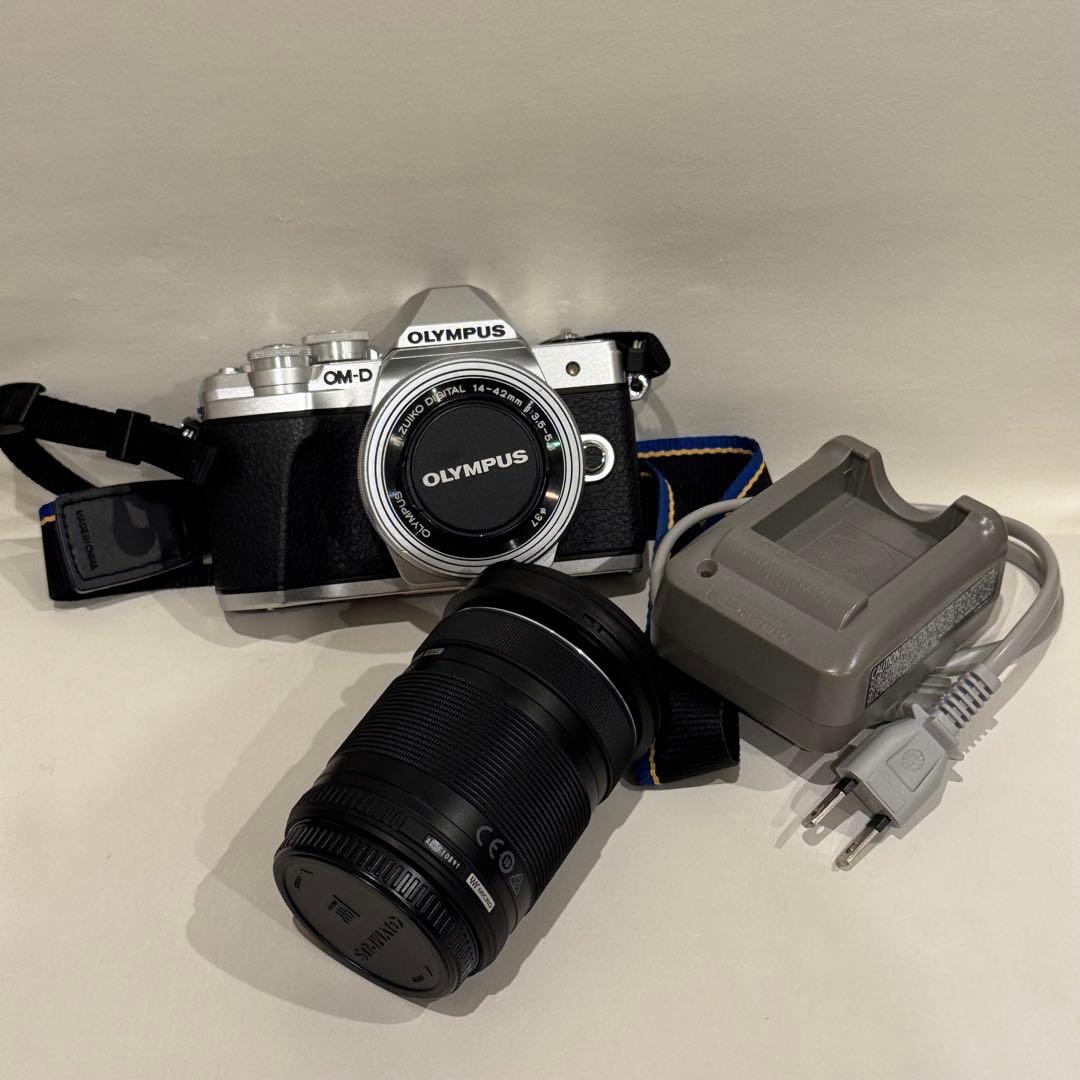 Olympus Slr Camera (Film) Omd Em10 Mark Iii 2775