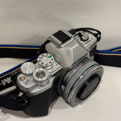 Olympus Slr Camera (Film) Omd Em10 Mark Iii 2775