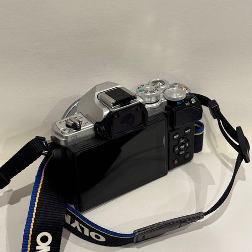 Olympus Slr Camera (Film) Omd Em10 Mark Iii 2775