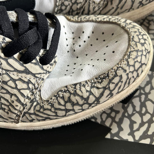 Nike Sneakers Aj1 White Cement Tech Grey Muslin Black
