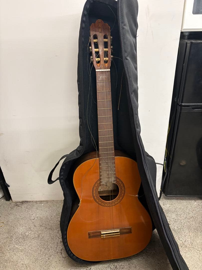 Yamaha Classical Guitars G-85D 1970