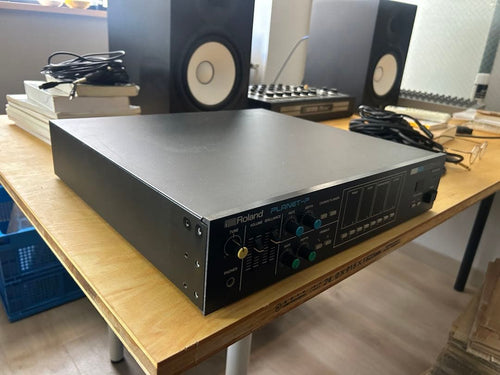 Roland Analog Synthesizer Mks 10 Planet P