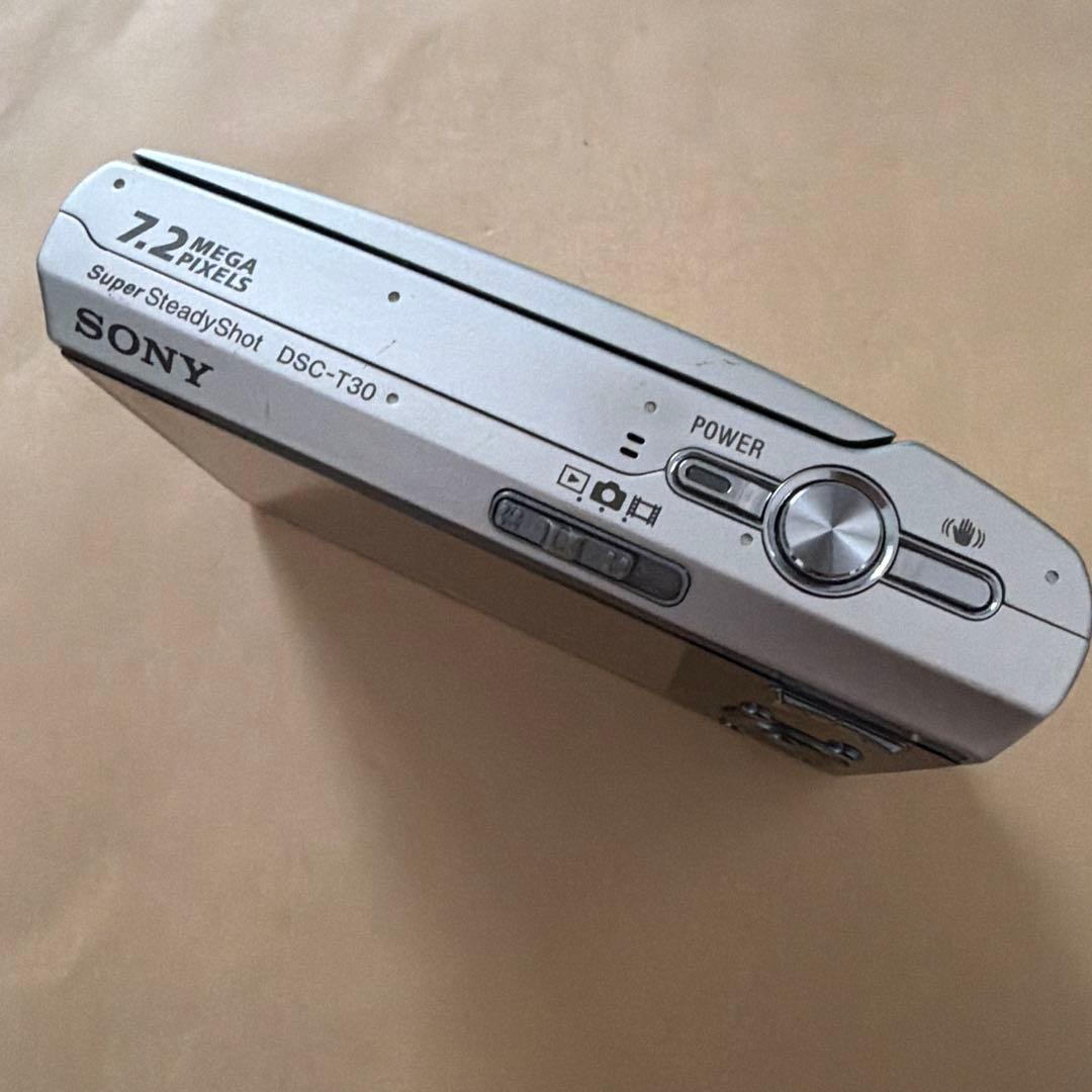 Sony Compact Digital Camera Cyber-Shot Dsc-T30