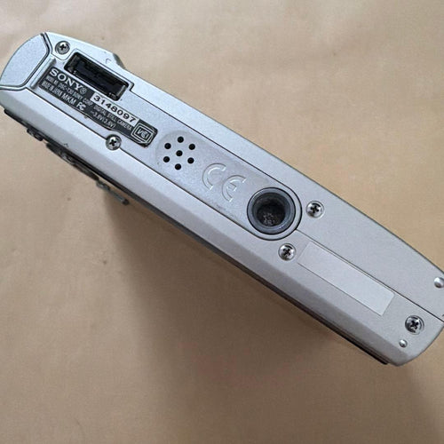 Sony Compact Digital Camera Cyber-Shot Dsc-T30