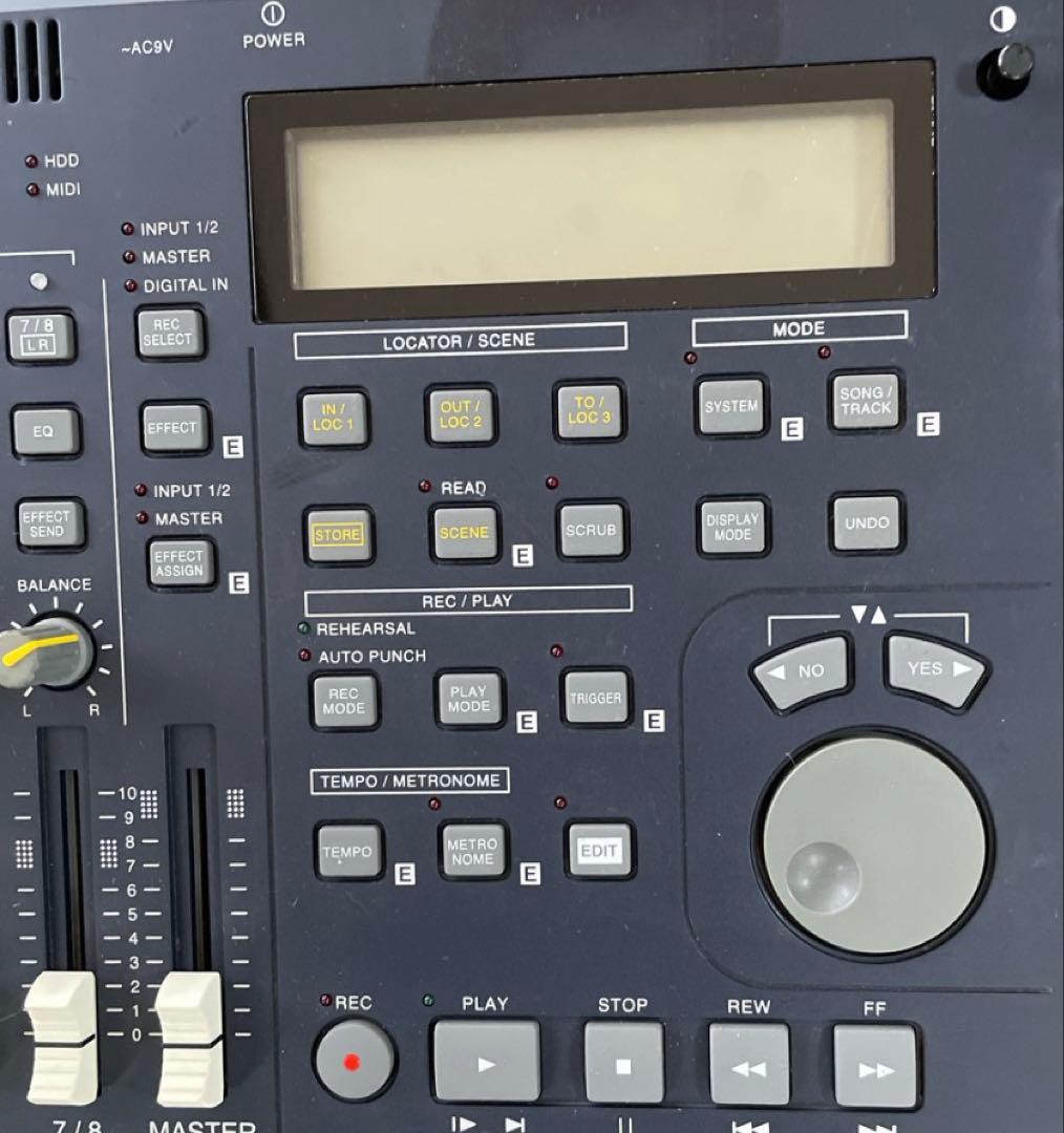Multi -Track Recorder Korg D8
